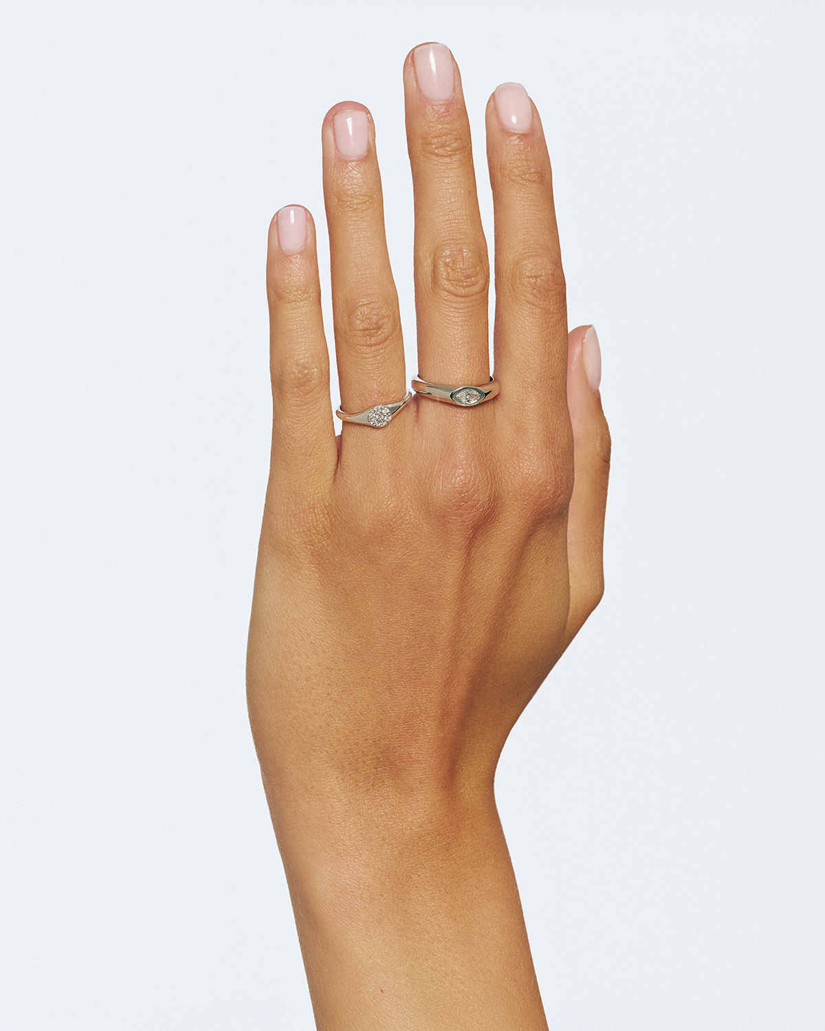 WHITE GOLD RING K18 WITH MARQUISE DIAMONDS