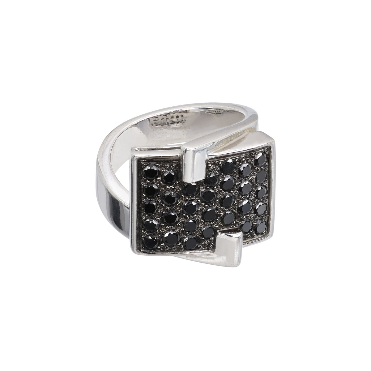 BLACK DIAMOND RING 18K WHITE GOLD