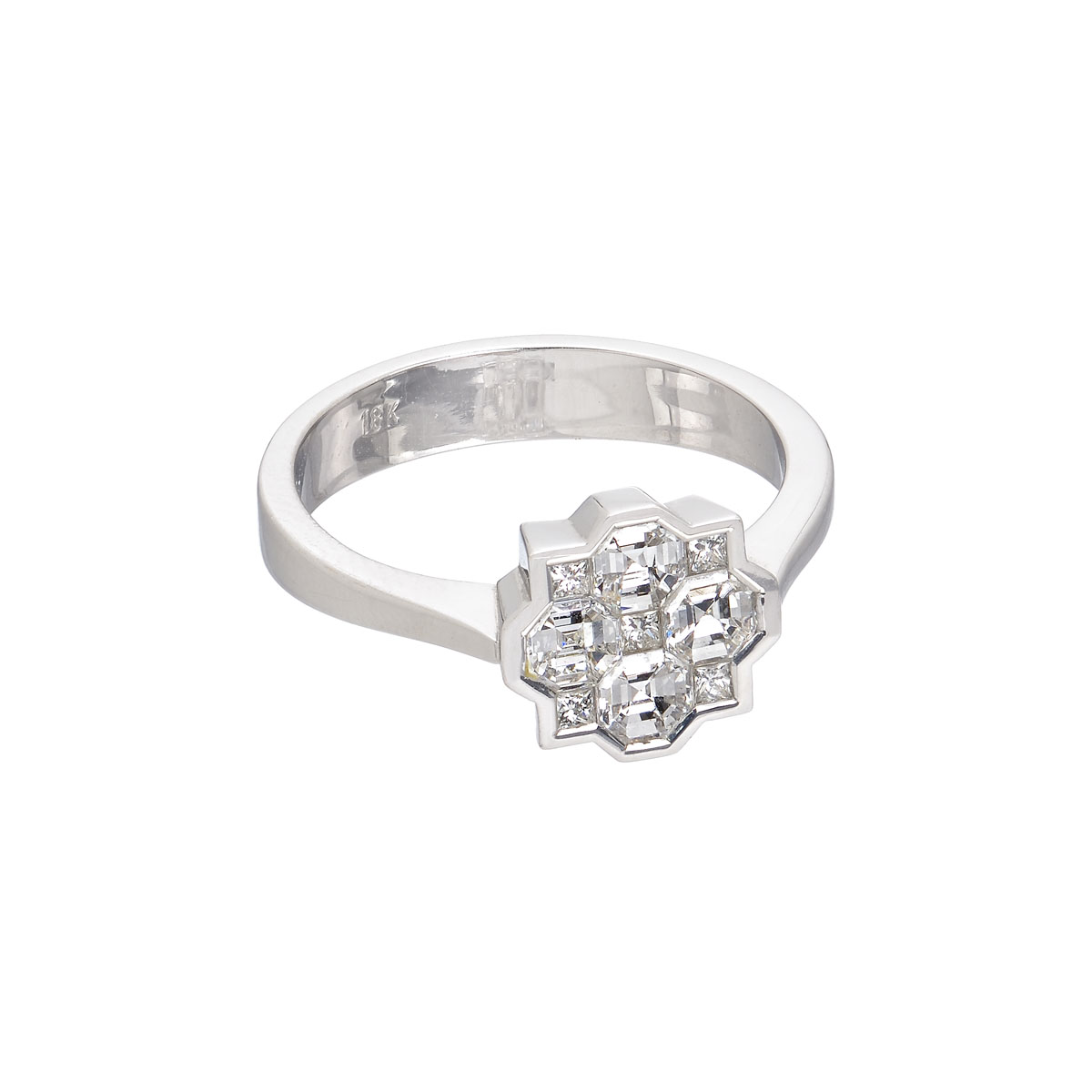 DIAMOND RING 18K WHITE GOLD