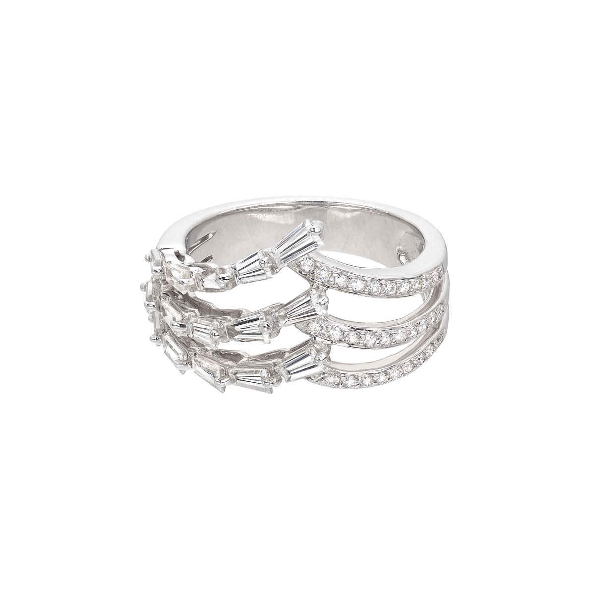 DIAMOND RING 18K WHITE GOLD