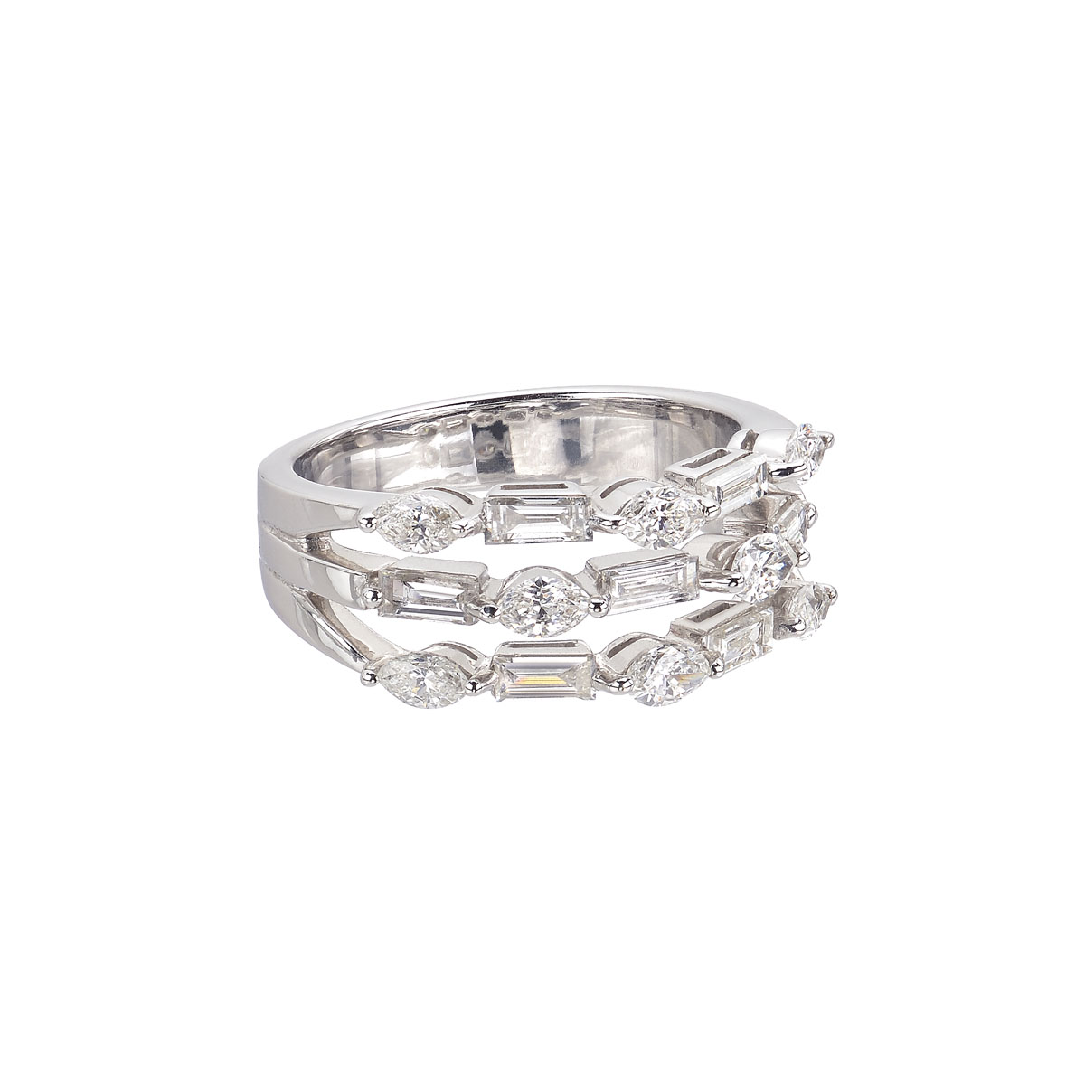 DIAMOND RING 18K WHITE GOLD