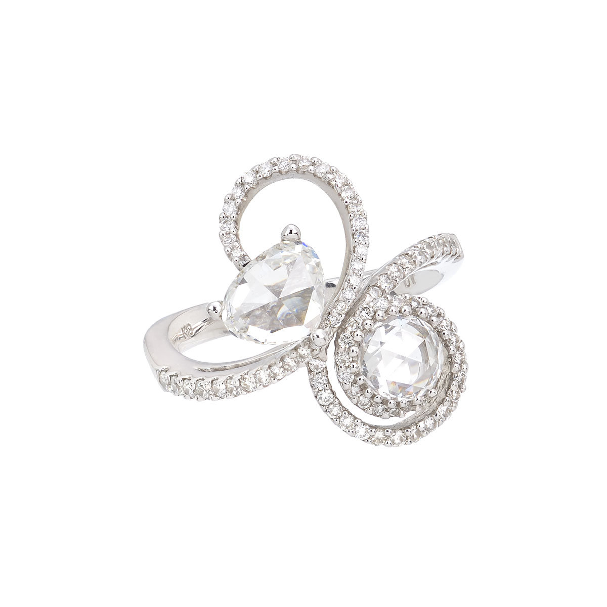 DIAMOND RING 18K WHITE GOLD