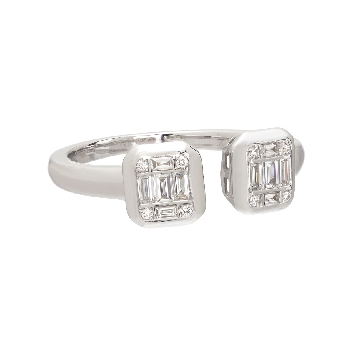 K18 WHITE GOLD DIAMOND RING