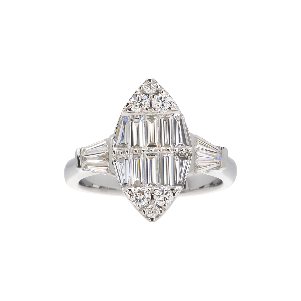 K18 WHITE GOLD DIAMOND RING