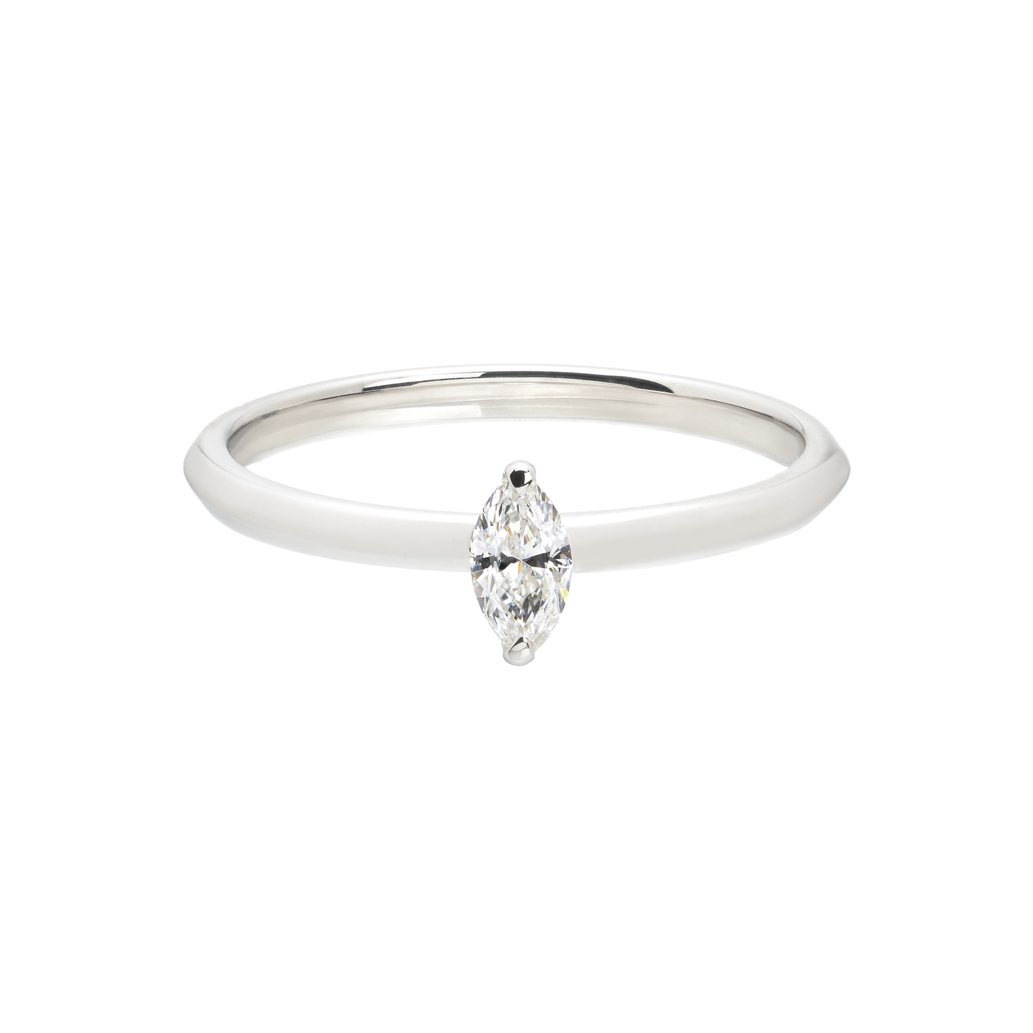 18K WHITE GOLD SOLITAIRE RING WITH MARQUISE DIAMOND