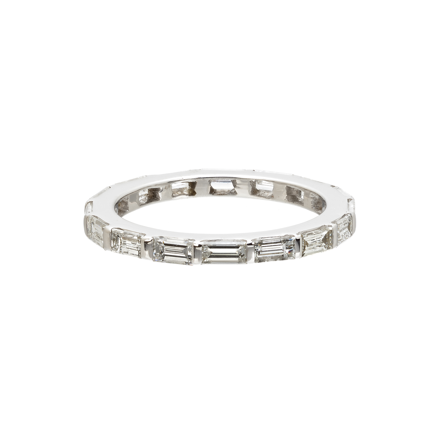 18K WHITE GOLD RING WITH BAGUETTE DIAMONDS