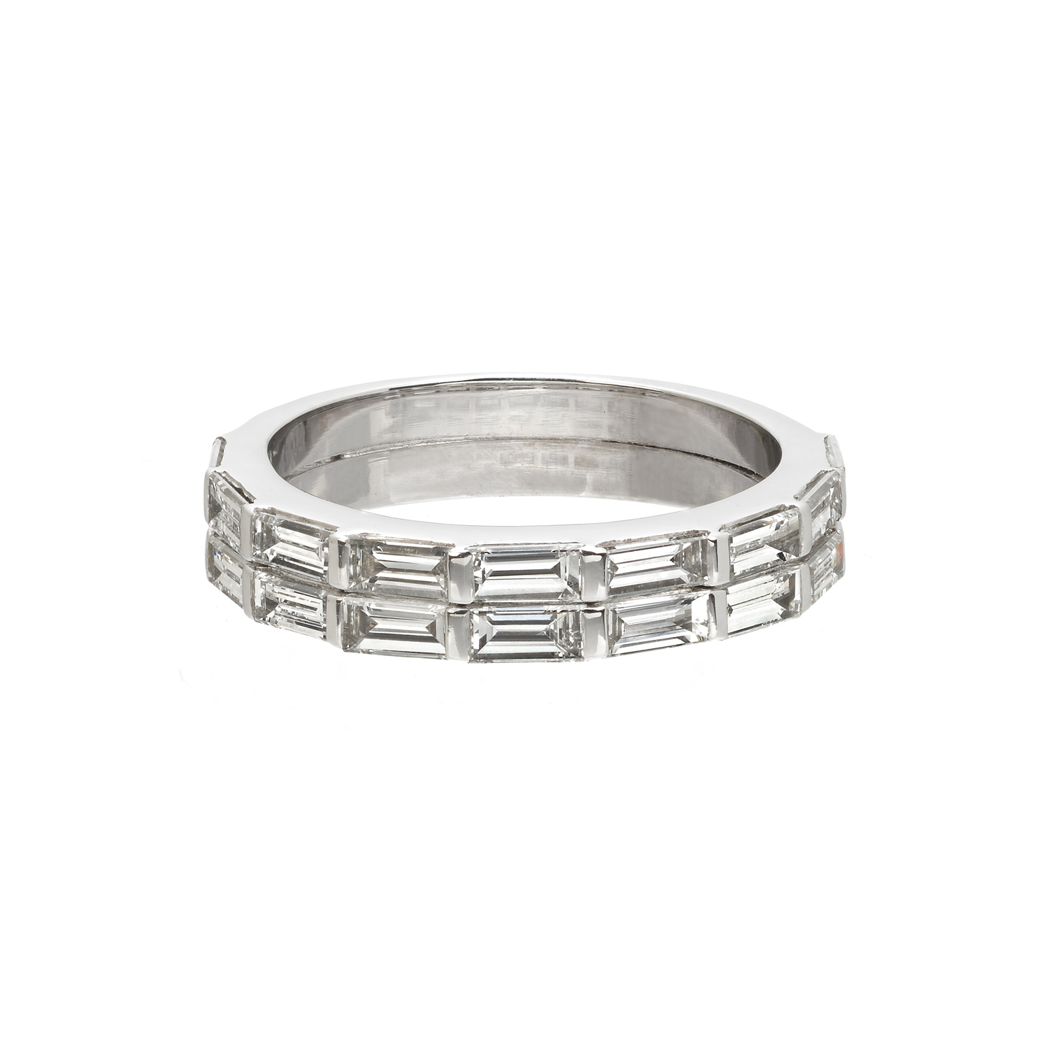 K18 WHITE GOLD RING WITH BAGUETTE DIAMONDS