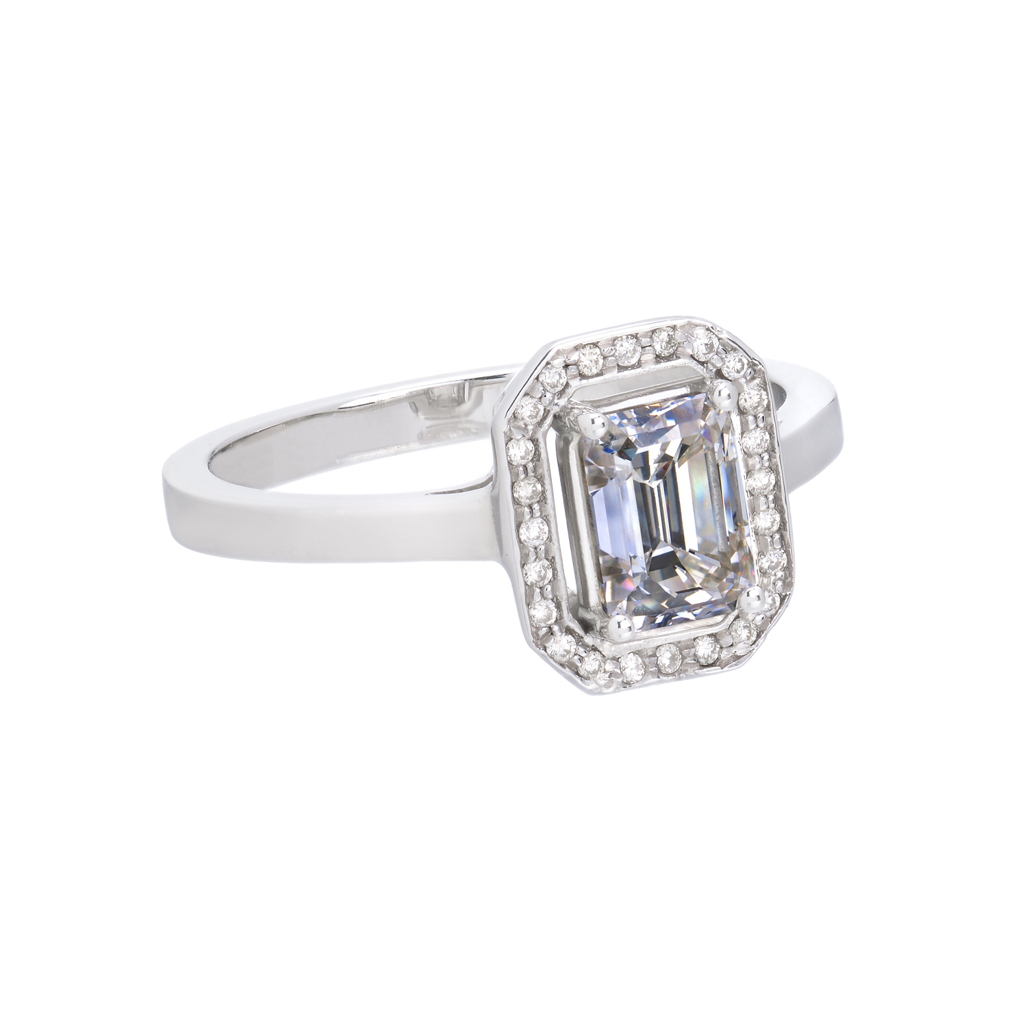 18K WHITE GOLD SOLITAIRE RING WITH EMERALD CUT DIAMOND