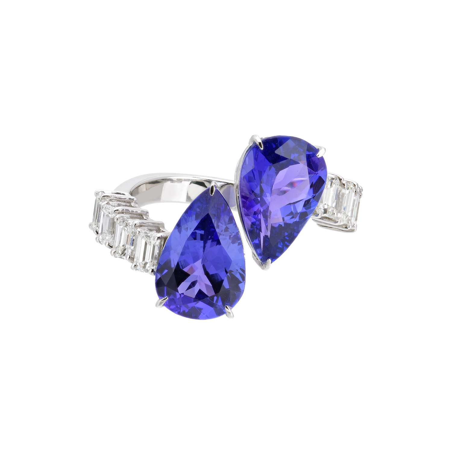 18K WHITE GOLD RING WITH DIAMONDS AND POIR TANZANITES
