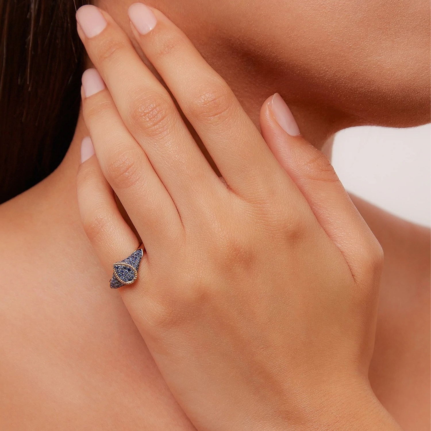 YVONNE LEON CHEVALIER RING K9 GOLD WITH SAPPHIRES