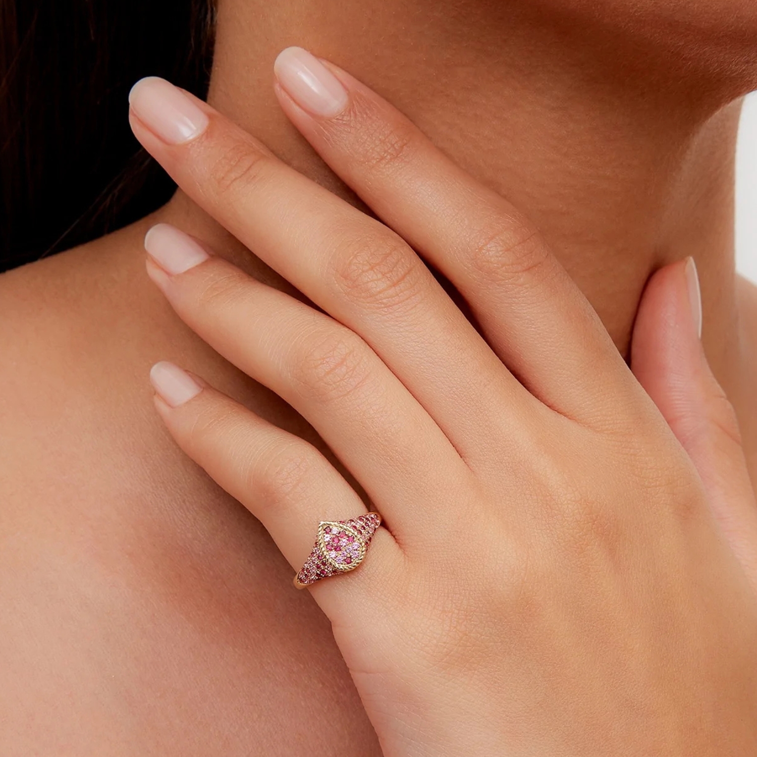 YVONNE LEON K9 GOLD CHEVALIER RING WITH PINK SAPPHIRES AND RUBIES