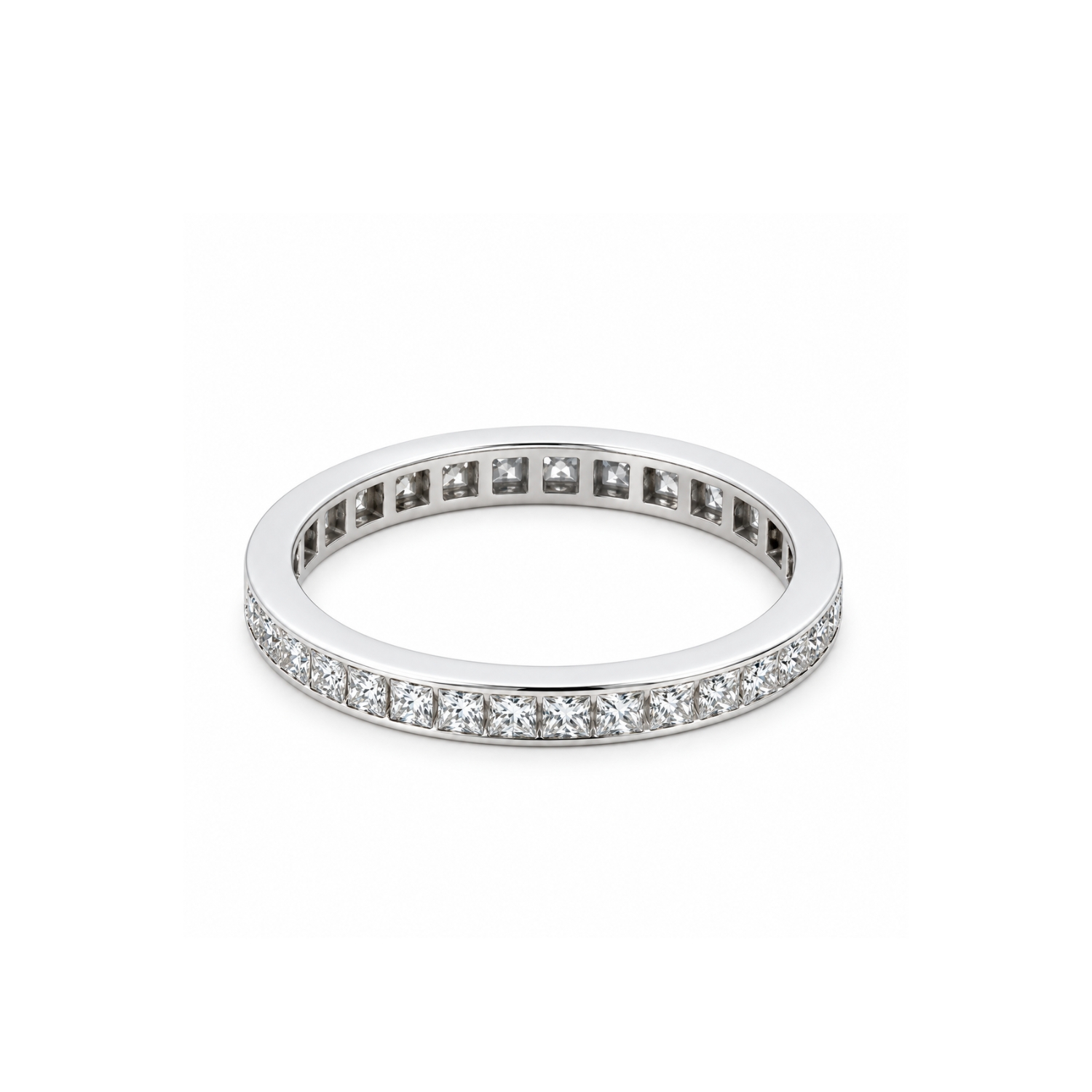 18K WHITE GOLD RING WITH PRINCESS-CUT DIAMOND