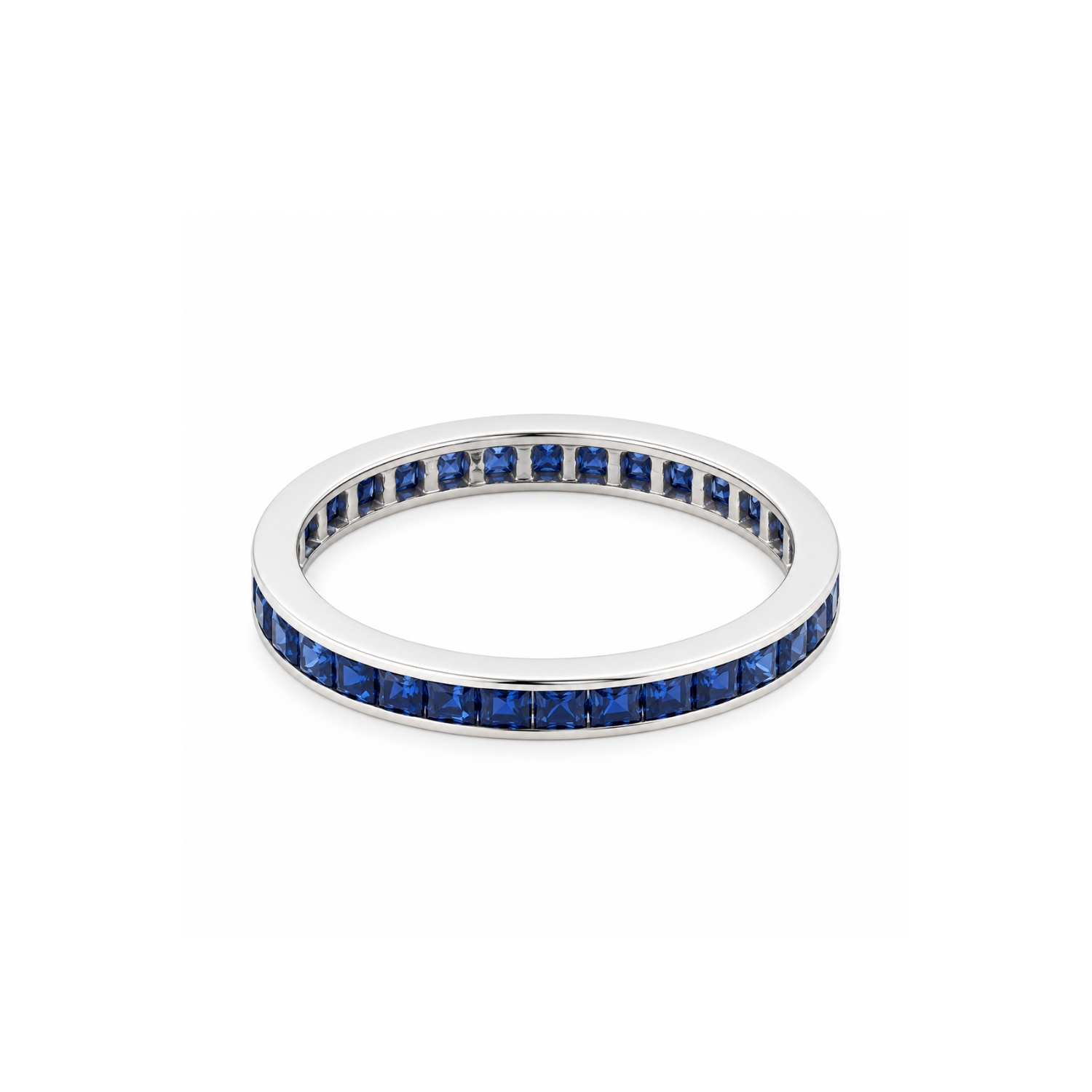 18K WHITE GOLD RING WITH PRINCESS SAPPHIRES