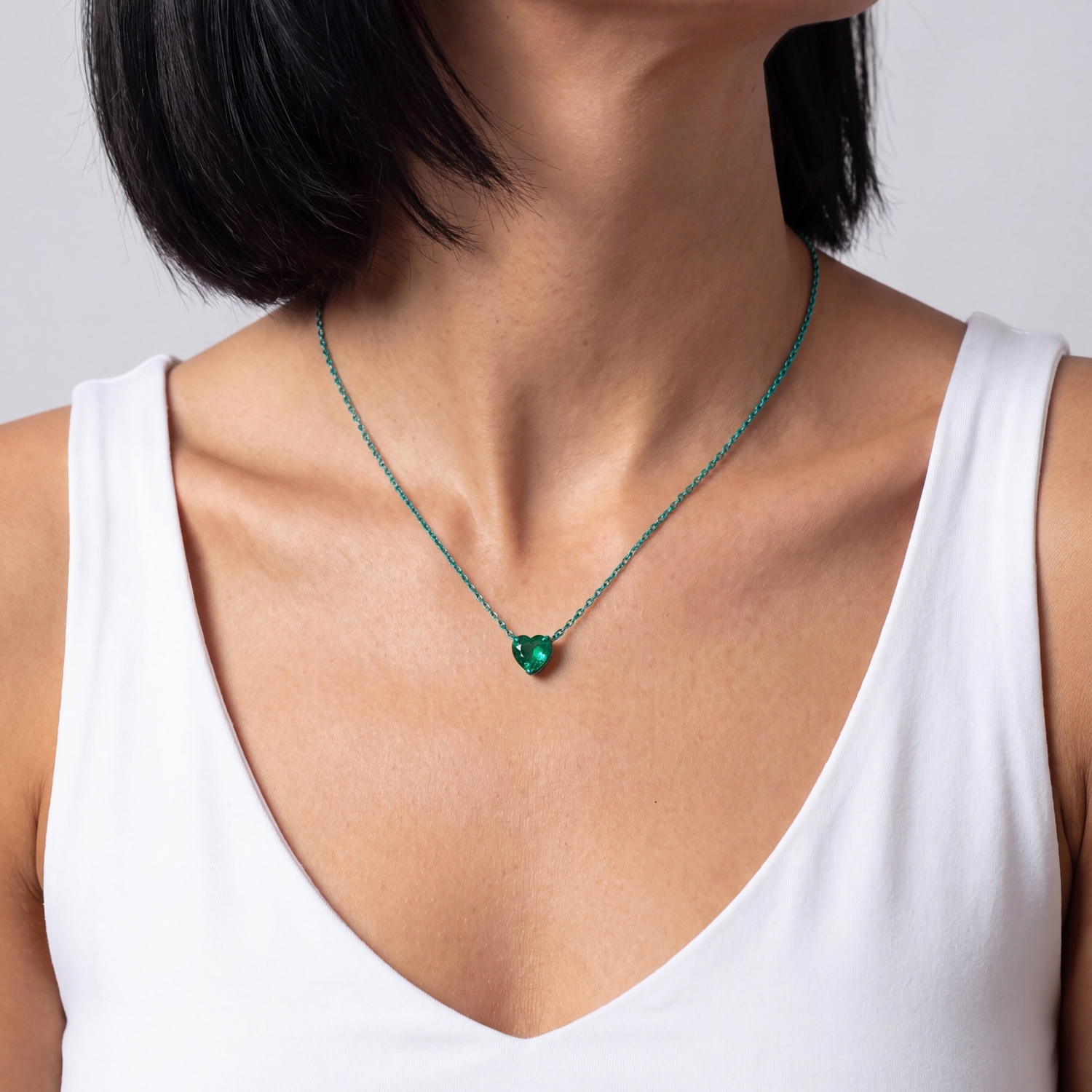 HEART NECKLACE WITH GREEN STONE SILVER