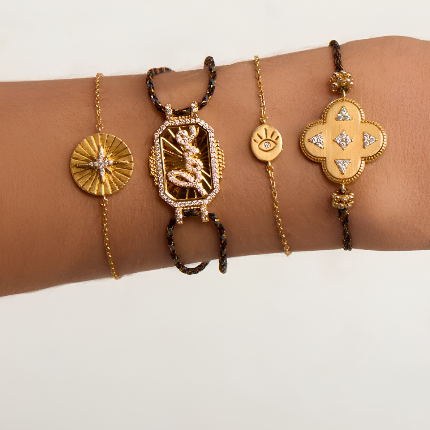 MYA BAY EYE LOVER GOLD PLATED BRACELET
