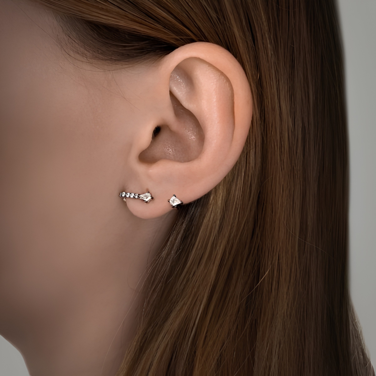 REVOLUTION EAR JACKET BLACK