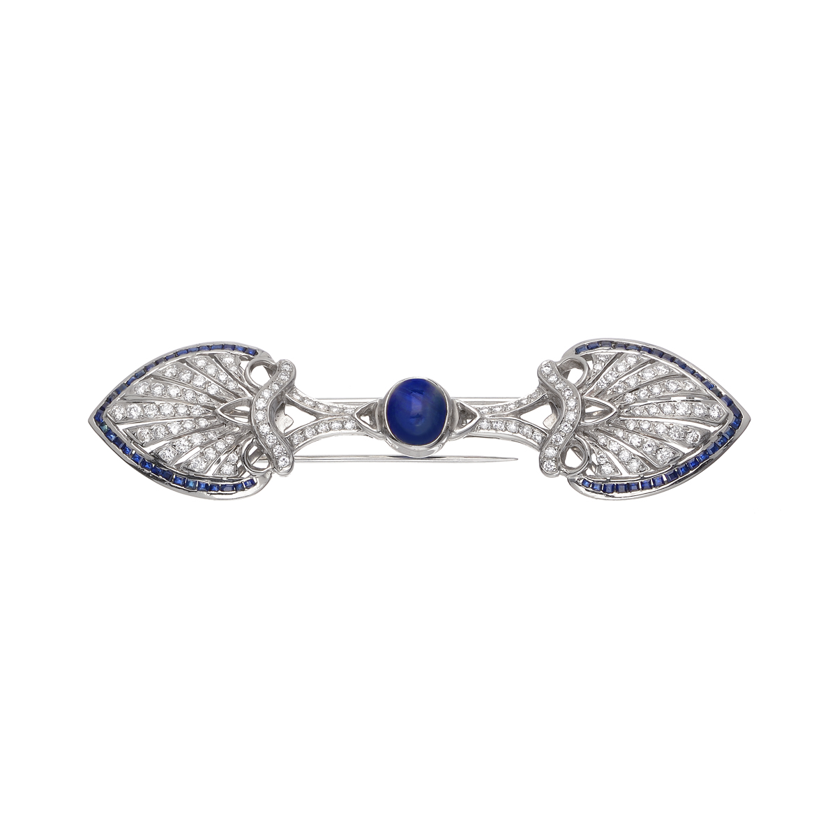 K18 WHITE GOLD DIAMOND BROOCH WITH SAPPHIRES