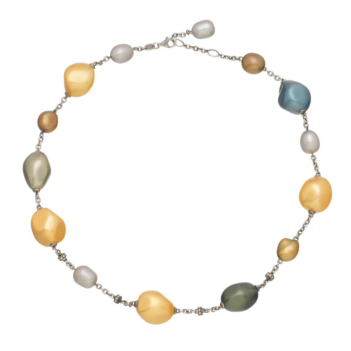 K18 BLACK GOLD BROWN DIAMOND NECKLACE WITH MOTHER OF PEARL
