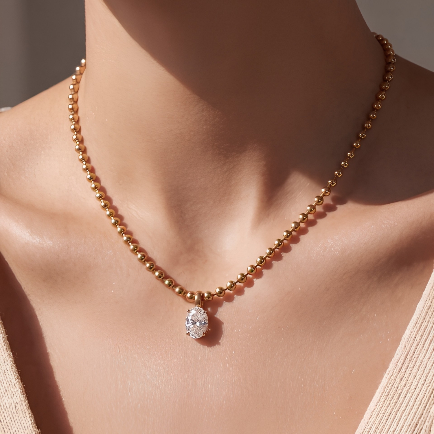 18K GOLD NECKLACE WITH OVAL BRILLIANT CUT DIAMOND & GIA CERTIFICATE