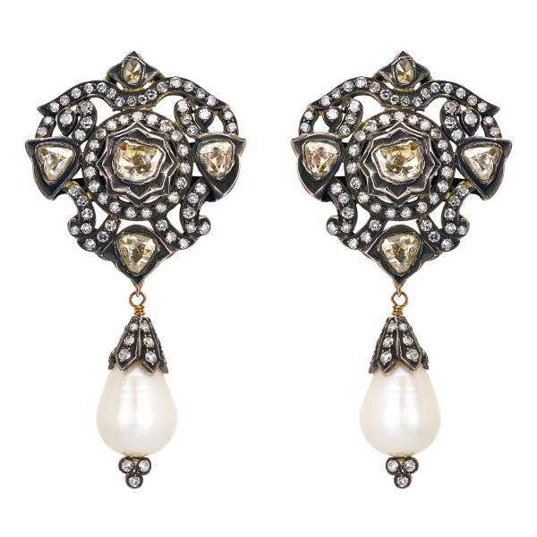 DIAMOND EARRINGS SILVER WITH PEARLS