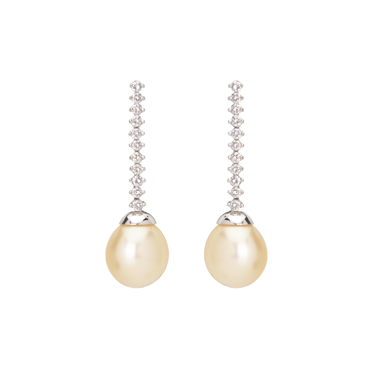 WHITE GOLD EARRINGS K18 WITH DIAMONDS AND SOUTHSEA PEARL