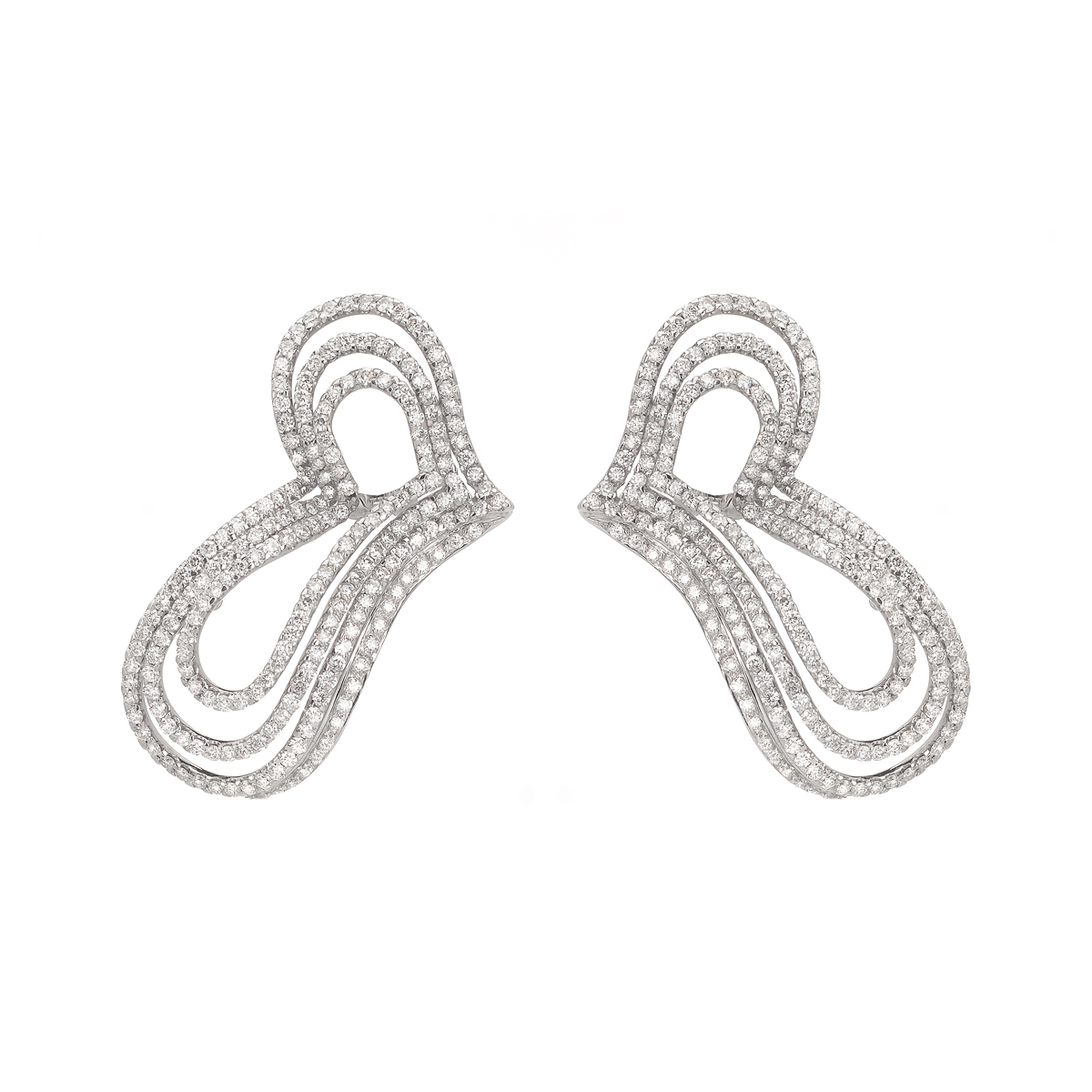 K18 WHITE GOLD HEART DIAMOND EARRINGS