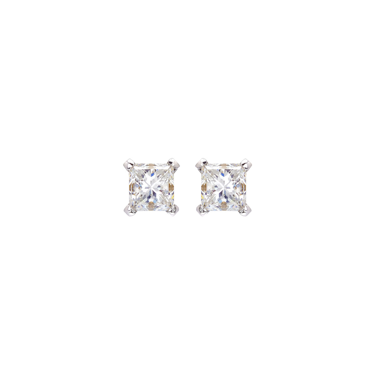 18K SOLITAIRE EARRINGS WITH PRINCESS CUT DIAMONDS