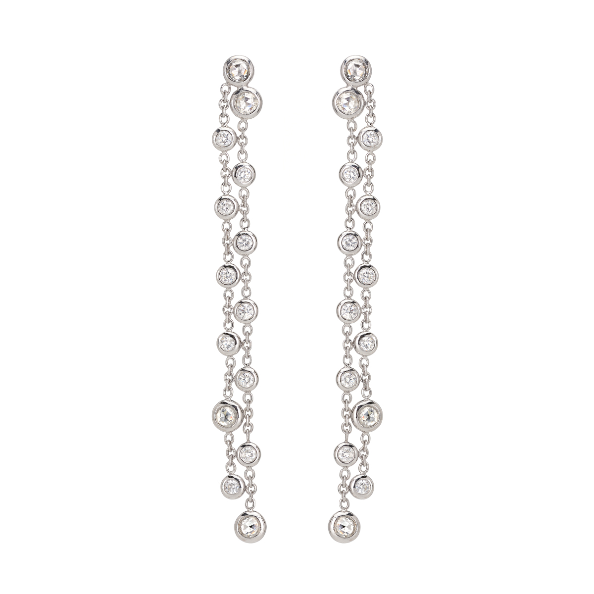 WHITE GOLD EARRINGS WITH DIAMONDS ON CHAINS