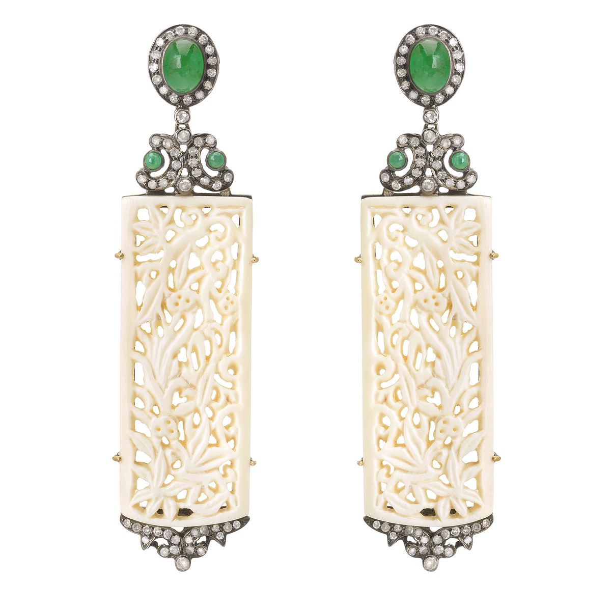 DIAMOND EARRINGS SILVER WITH EMERALDS