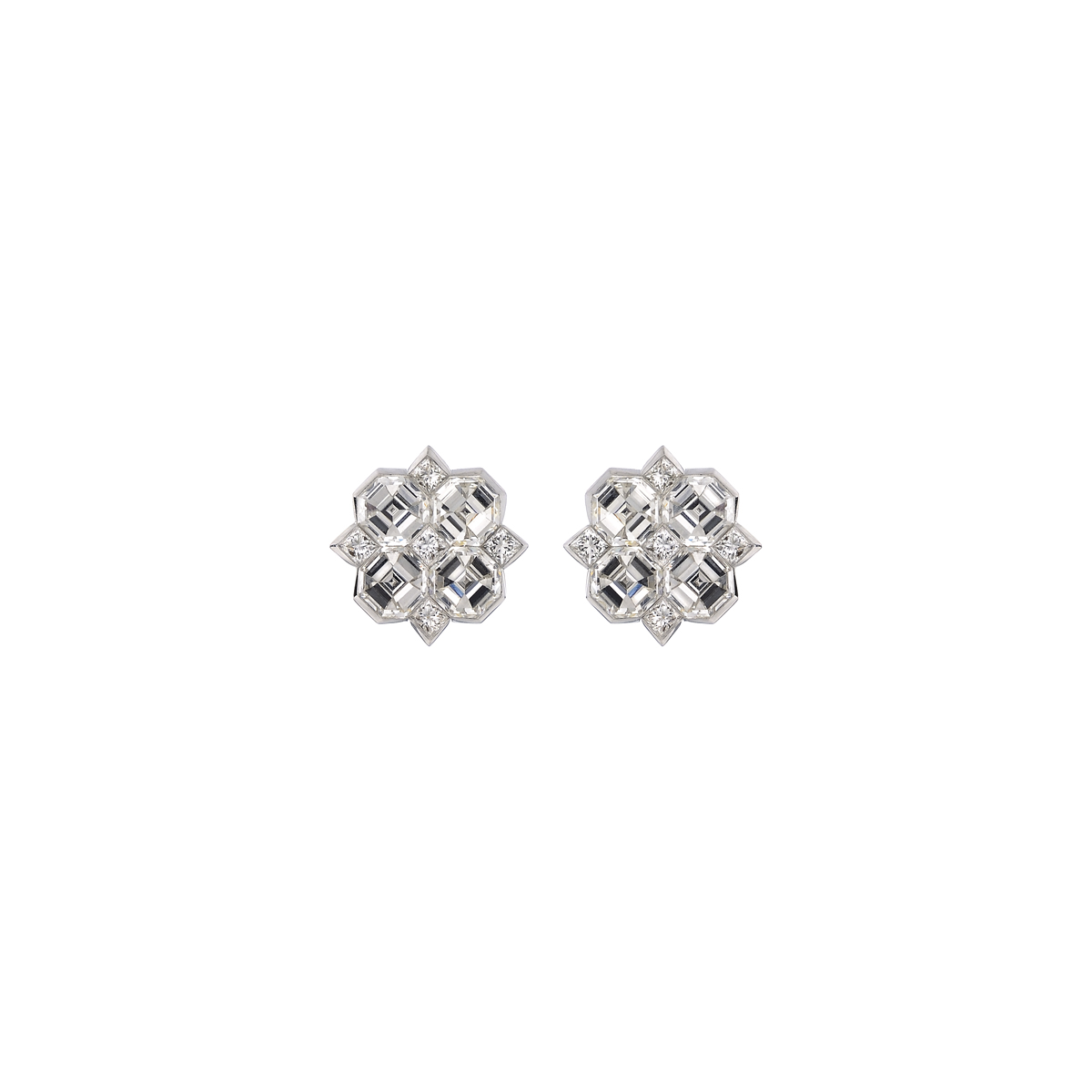 WHITE GOLD EARRINGS WITH DIAMONDS K18