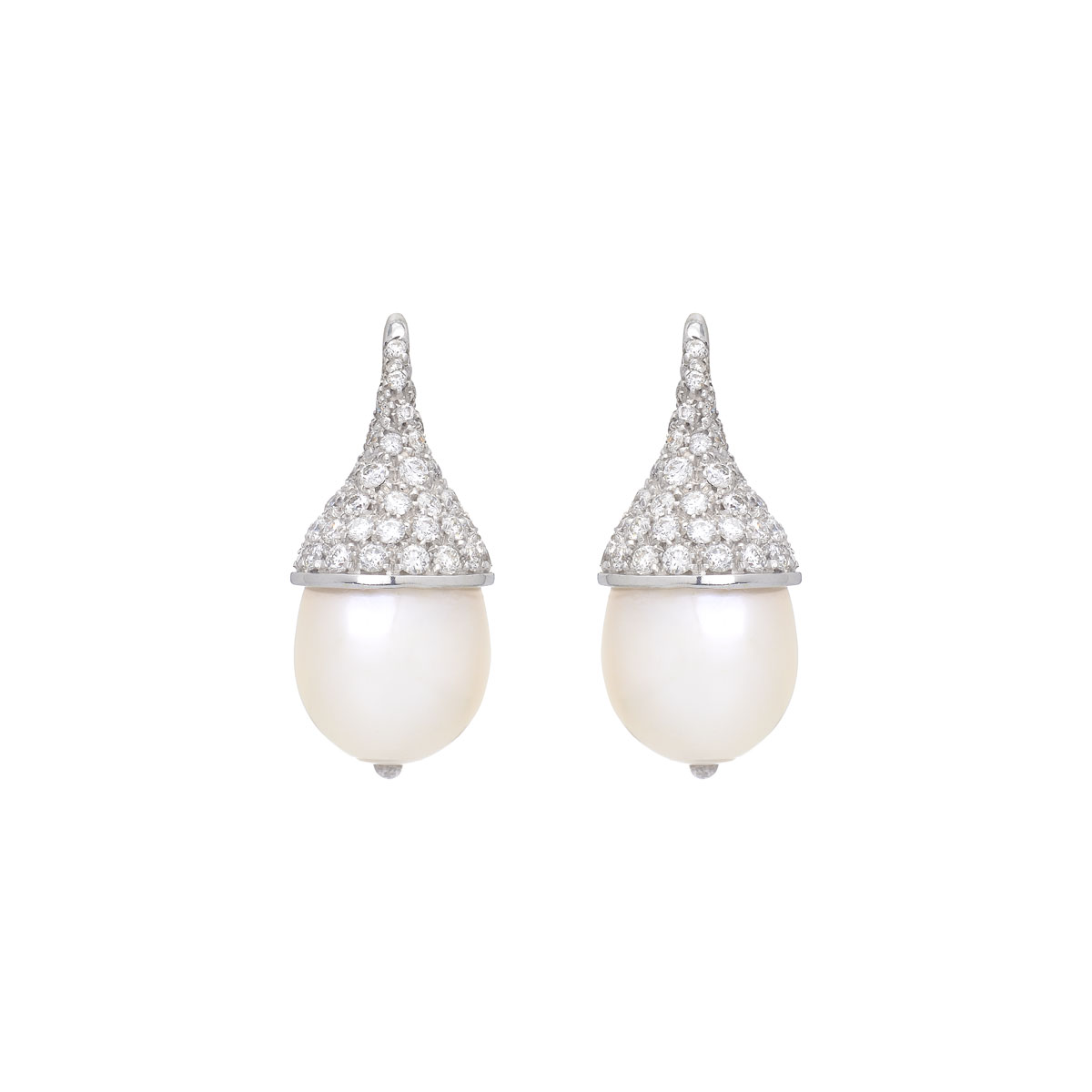 K18 WHITE GOLD DIAMOND EARRINGS WITH PEARLS