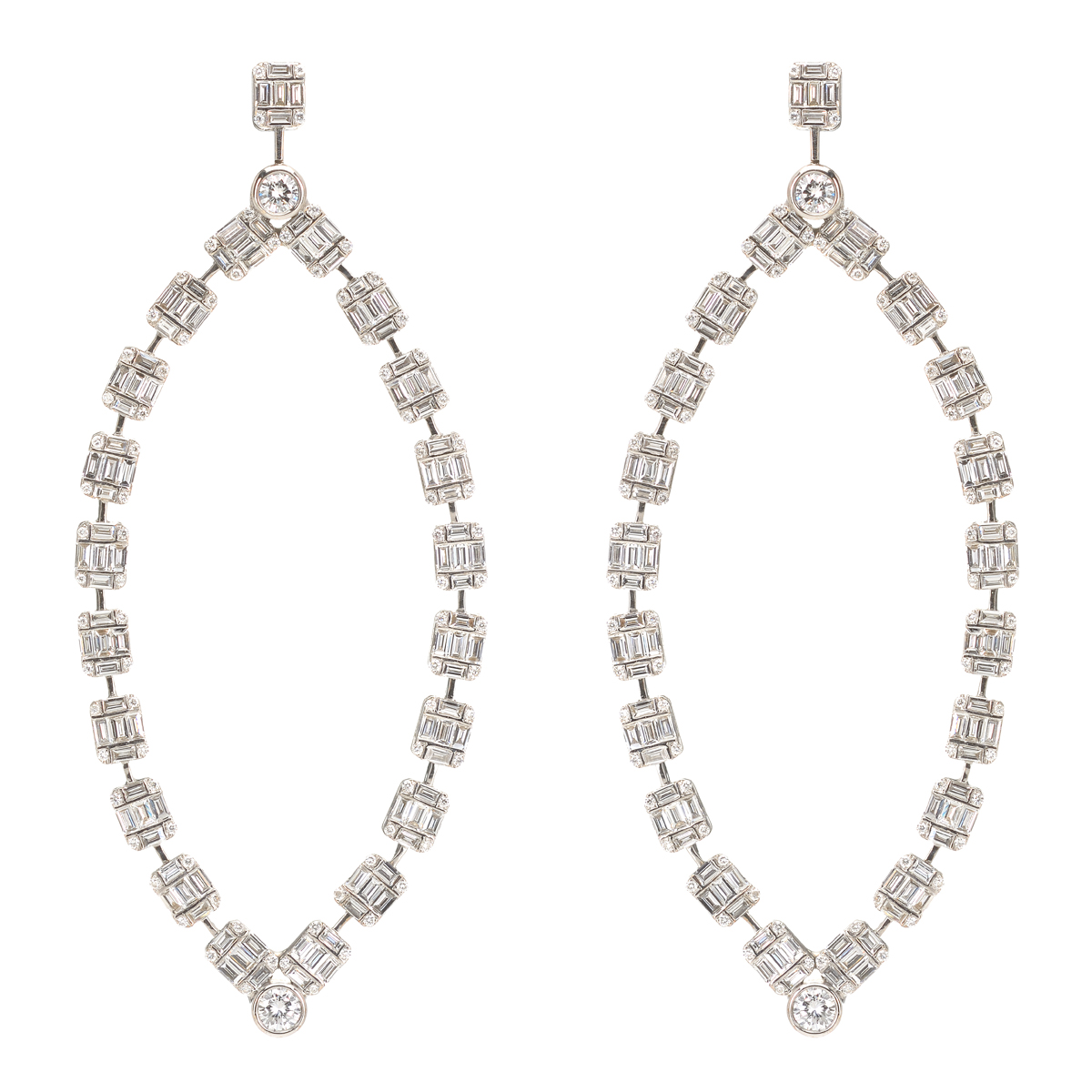 WHITE GOLD EARRINGS K18 WITH DIAMONDS