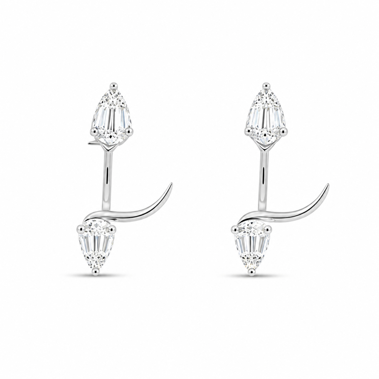 K18 WHITE GOLD EARRINGS WITH DIAMONDS