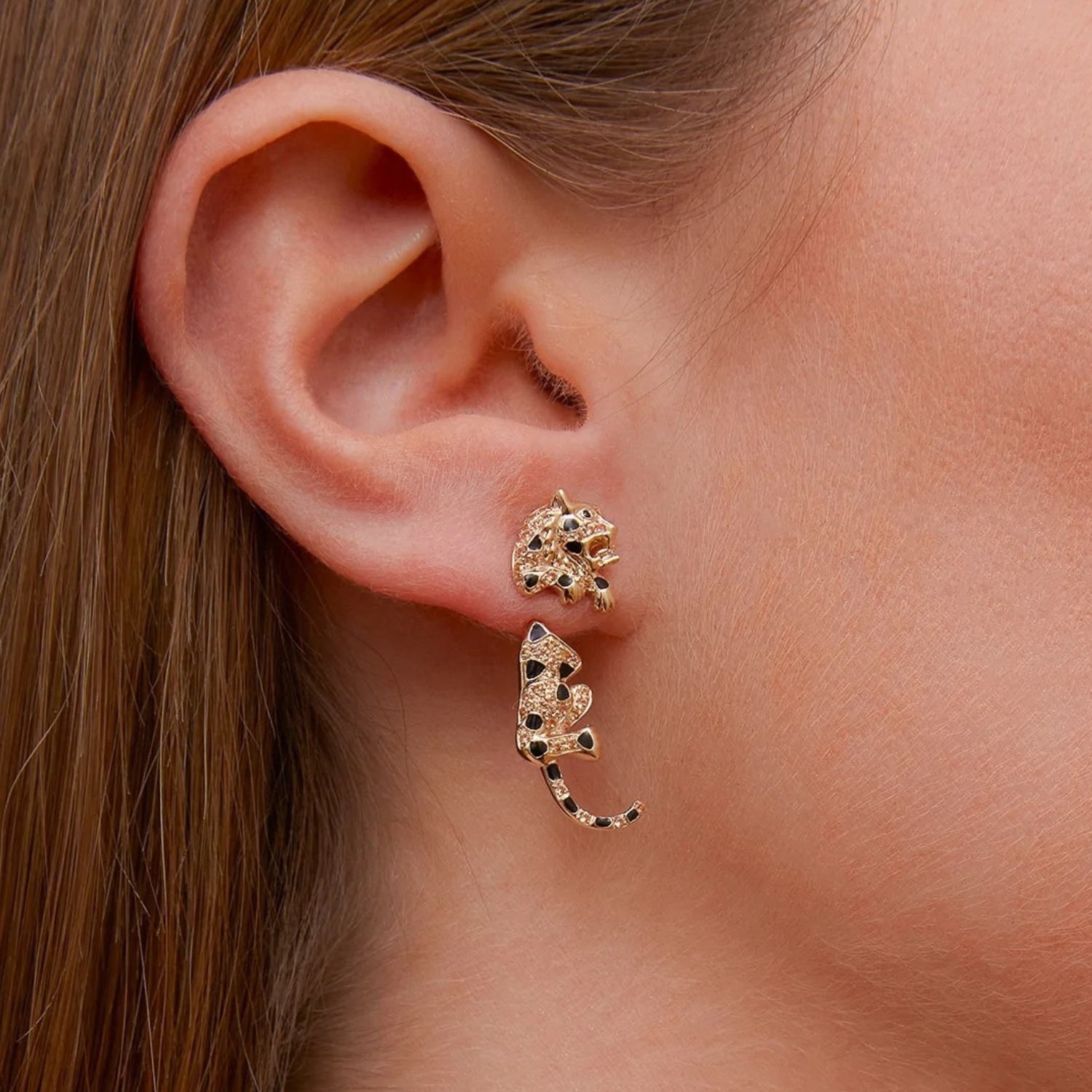YVONNE LEON LEOPARD CHIP SINGLE EARRING WITH WHITE DIAMONDS, YELLOW SAPPHIRES AND SPINEL