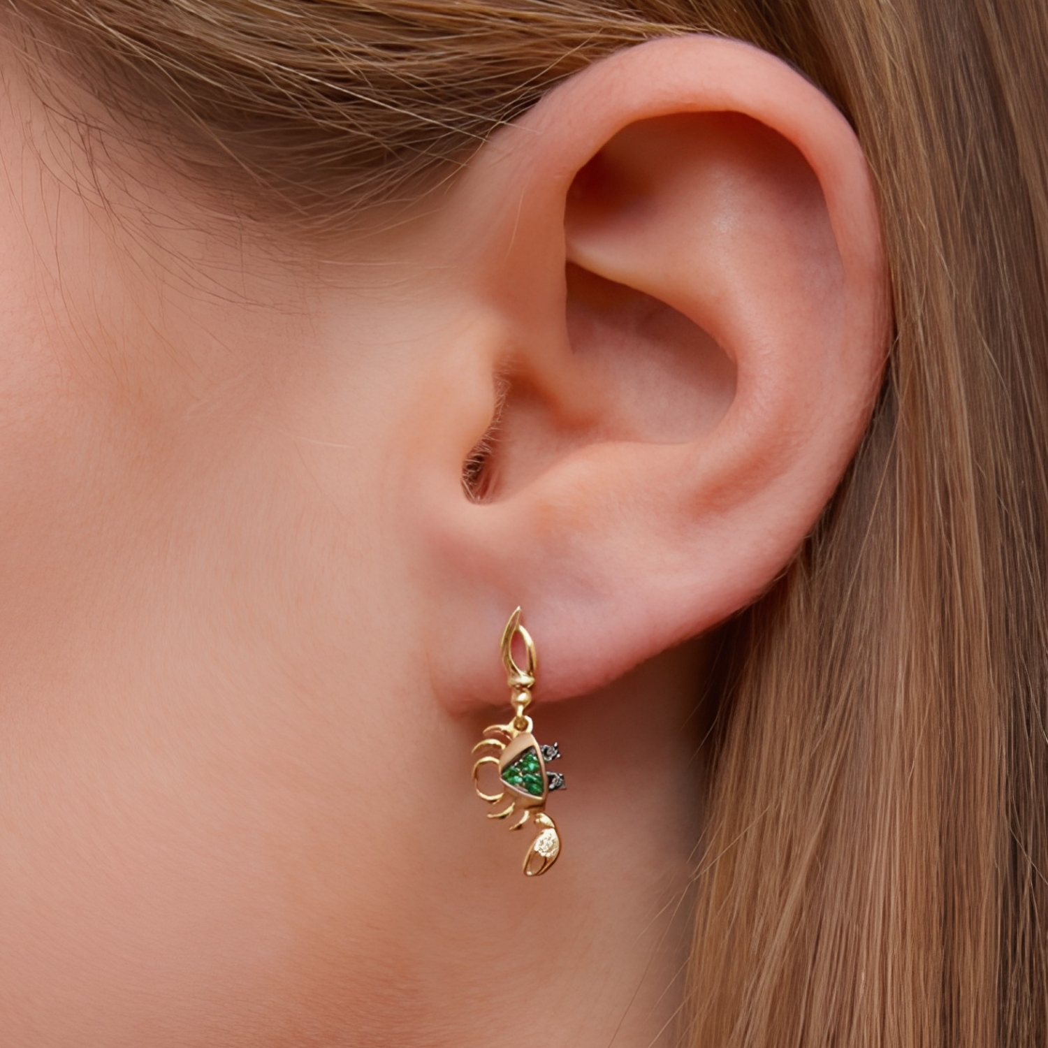 YVONNE LEON MINI SINGLE CRAB EARRING WITH WHITE, BLACK DIAMONDS AND TSAVORITES